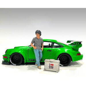 "RWB Legend Akira Nakai" Nakai-San Figure 2 with Briefcase for 1/18 Scale Models by American Diorama