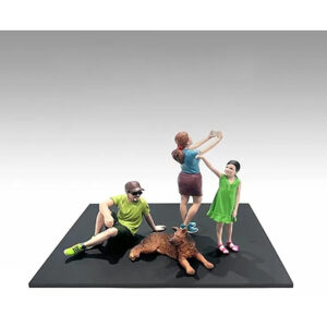 "Figure18 Series 1" 9 piece Figure Set for 1/18 Scale Models by American Diorama