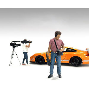"On-Air" Figure 4 for 1/24 Scale Models by American Diorama