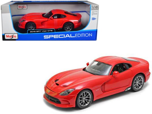2013 Dodge Viper GTS SRT Red 1/18 Diecast  Model Car by Maisto