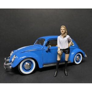 "Partygoers" Figurine VII for 1/24 Scale Models by American Diorama