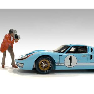"Race Day 1" Figurine III for 1/24 Scale Models by American Diorama