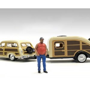 "Campers" Figure 1 for 1/24 Scale Models by American Diorama