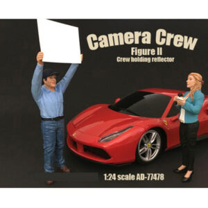 Camera Crew Figure II "Crew Holding Reflector" For 1:24 Scale Models by American Diorama