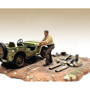 "4X4 Mechanic" Figure 3 for 1/18 Scale Models by American Diorama