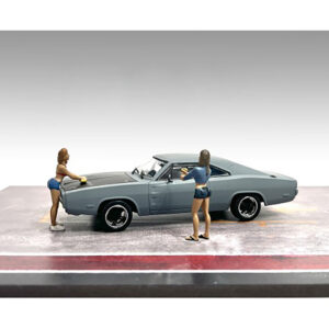 "Car Wash Girls" Set 2 Jessica and Jennifer 2 Piece Figure Set for 1/43 Scale Models by American Diorama