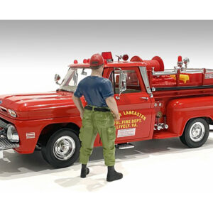 "Firefighters" Off Duty Figure for 1/24 Scale Models by American Diorama