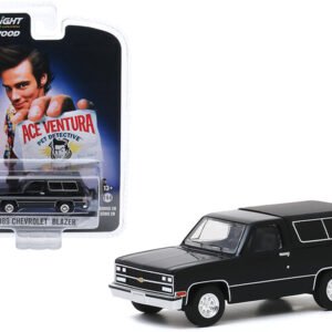 1989 Chevrolet Blazer Black Ace Ventura: Pet Detective (1994) Movie Hollywood Series Release 28 1/64 Diecast Model Car by Greenlight