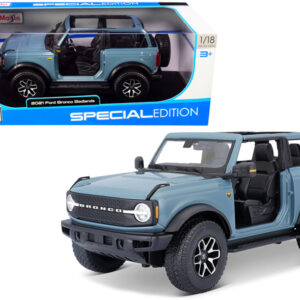 2021 Ford Bronco Badlands Blue "Special Edition" 1/18 Diecast Model Car by Maisto