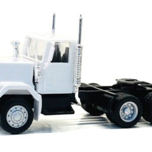 GMC Short Day Cab White 1/87 (HO) Plastic Model Car by Promotex