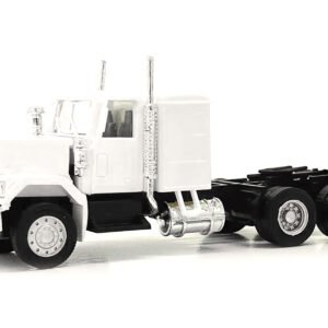 GMC Sleeper Cab White 1/87 (HO) Plastic Model Car by Promotex