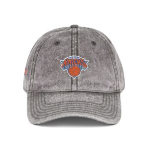 New York Knicks Embroidered Logo on Vintage Cap