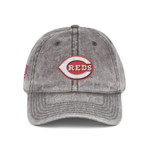 Cincinnati Reds Embroidered Logo on Vintage Cap