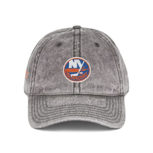 New York Islanders Embroidered Logo on Vintage Cap