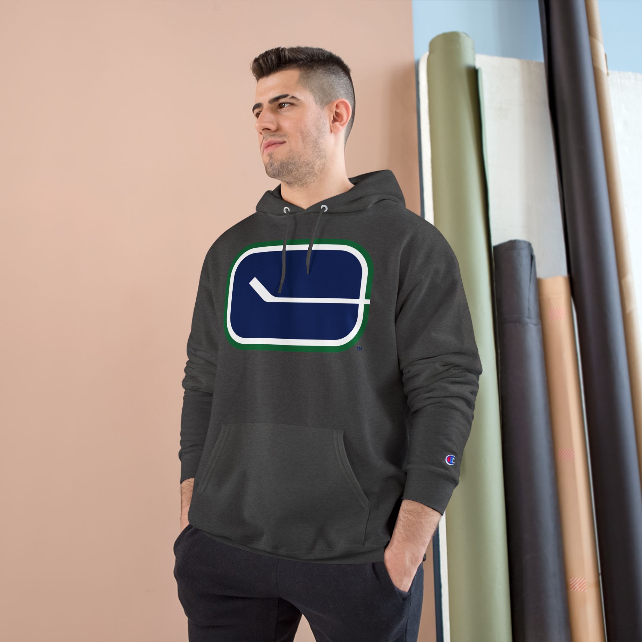 Vancouver Canucks Champion Hoodie - Image 11