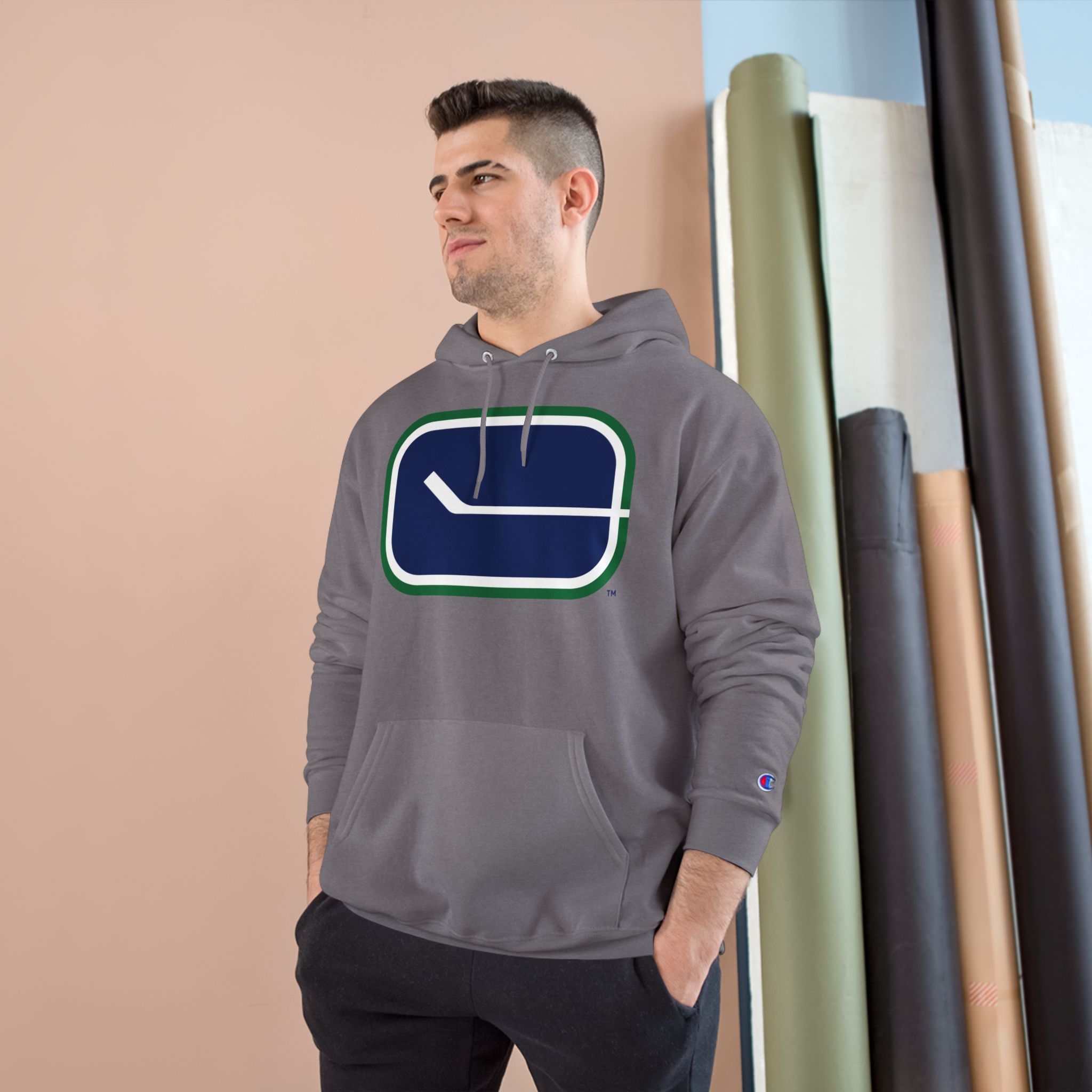 Vancouver Canucks Champion Hoodie - Image 19
