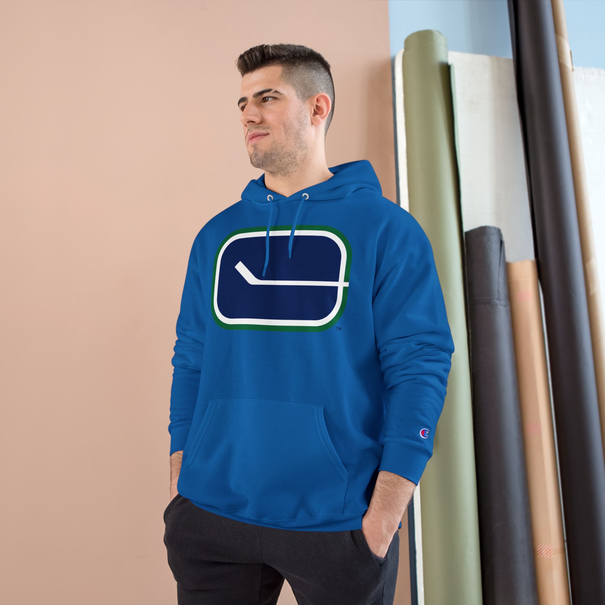 Vancouver Canucks Champion Hoodie - Image 15